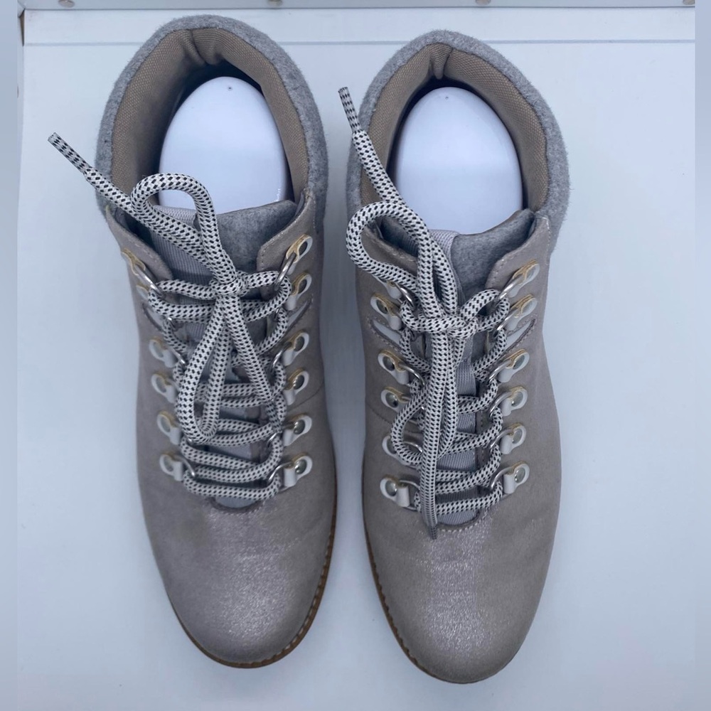 White Mountain Clifton Grey Ankle Boots Size 9.5 - Picture 3 of 10